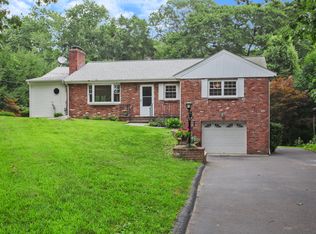 46 Sunshine Ave, Riverside, CT 06878