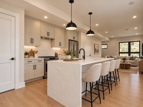 820 Hyde Park Ave #Penthouse 3, Hyde Park, MA 02136