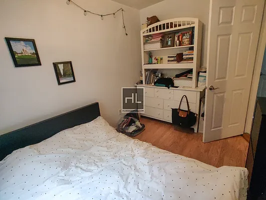 Rented by Highline Residential | media 42