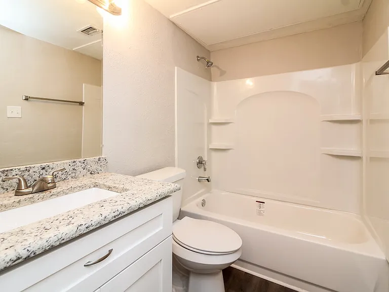 454 Kenya St — Photo 10