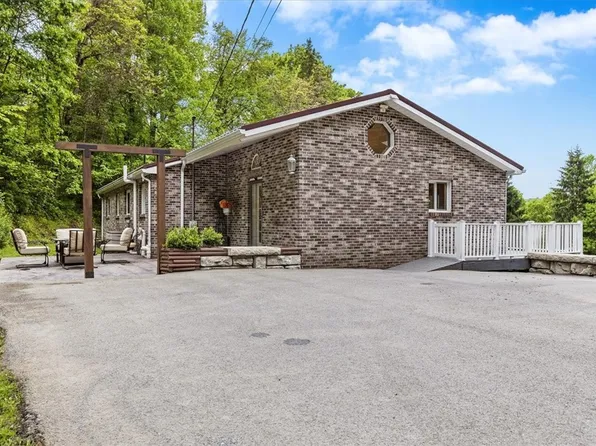 961 Hatcher Ln, Saltsburg, PA 15681