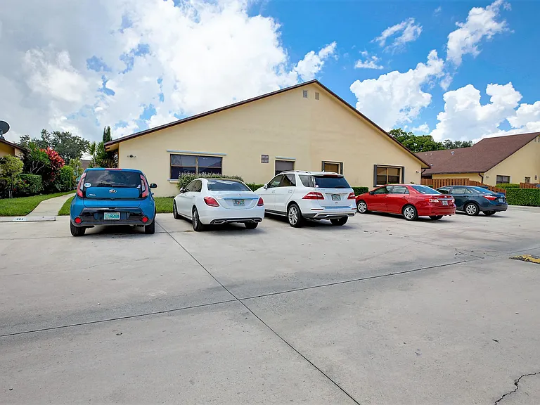 484 Springdale Cir #48D — Photo 39