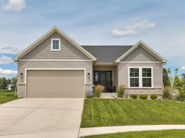 65 NW Rolling Cir, Waukee, IA 50263
