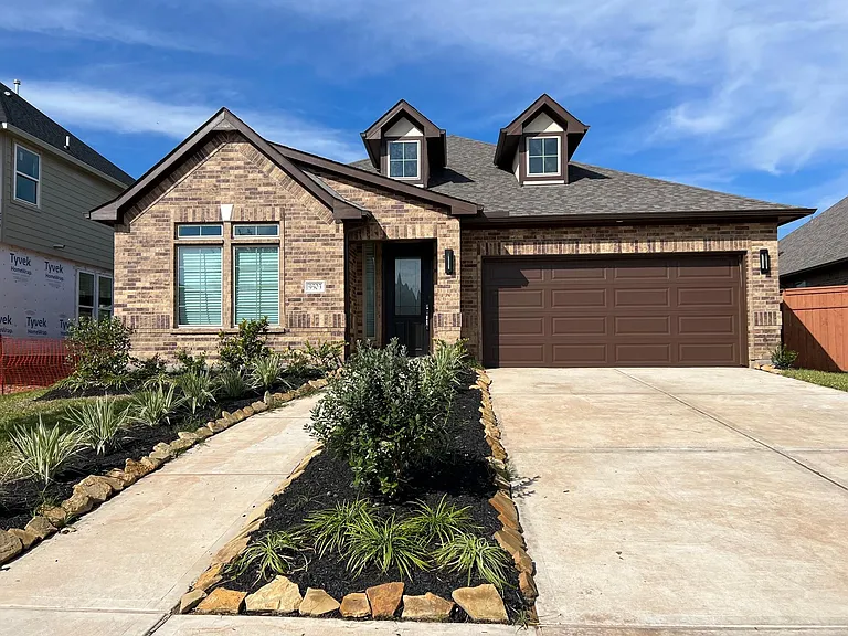 9503 Crescent Mill Dr — Photo 1
