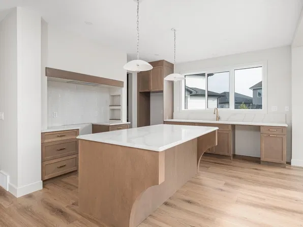 15 Darby Cres, Spruce Grove, AB T7X 0W9