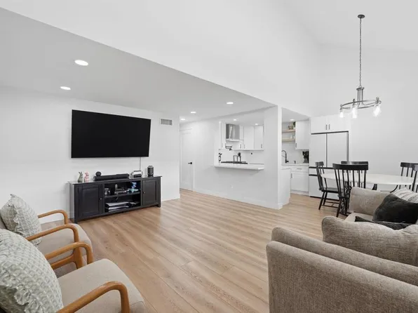 7089 Wattle Dr, San Diego, CA 92139