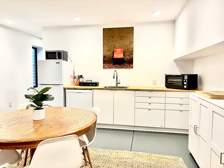 1633 S Logan St #3 — Photo 14
