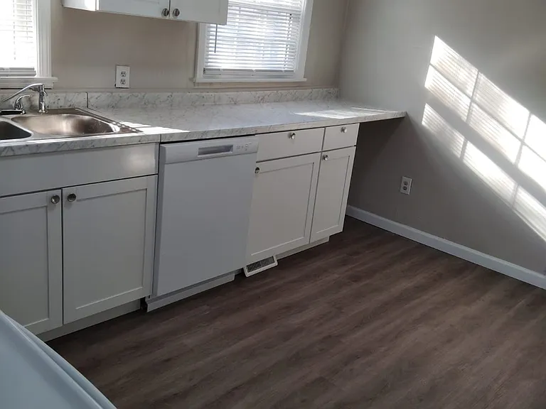3879 Speedway Cir — Photo 3