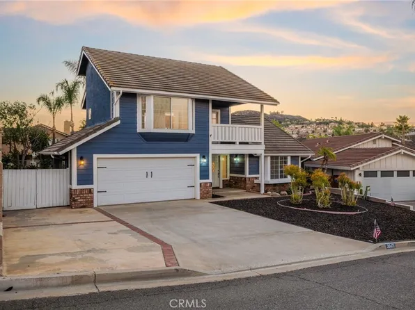 30471 Caliente Pl, Canyon Lake, CA 92587