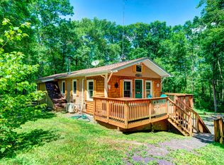 1109 Silver Lake Rd, Dingmans Ferry, PA 18328