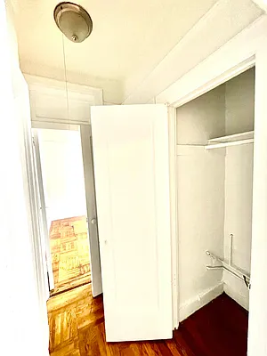 Rented by Pear NYC LLC | media 28