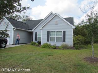 8 Hamilton Grove Dr, Pooler, GA 31322