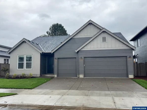 3232 Nightingale Dr, Woodburn, OR 97071