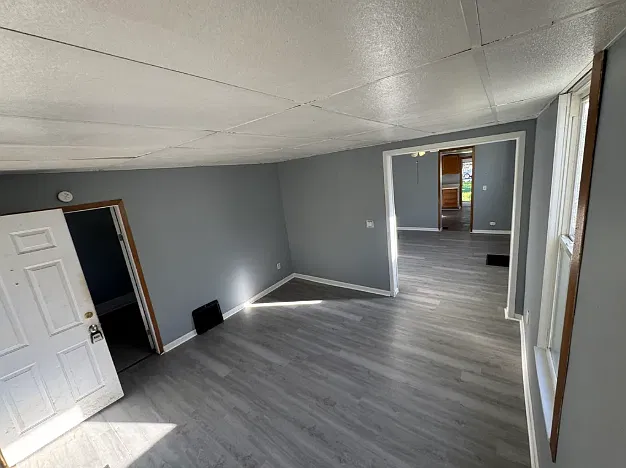 2 bed, 1029 sqft, $1,100 — Photo 2