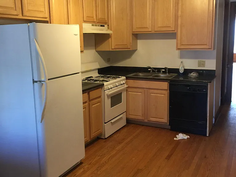 2337 N Bosworth Ave #1 — Photo 12