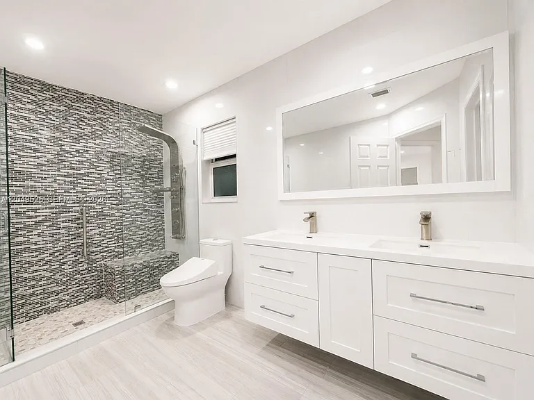 2616 Oakbrook Ct — Photo 15