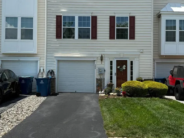 368 Larose Dr #368, Coatesville, PA 19320