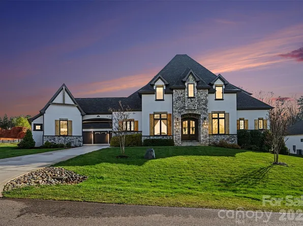 117 Hunts Landing Dr, Mooresville, NC 28117