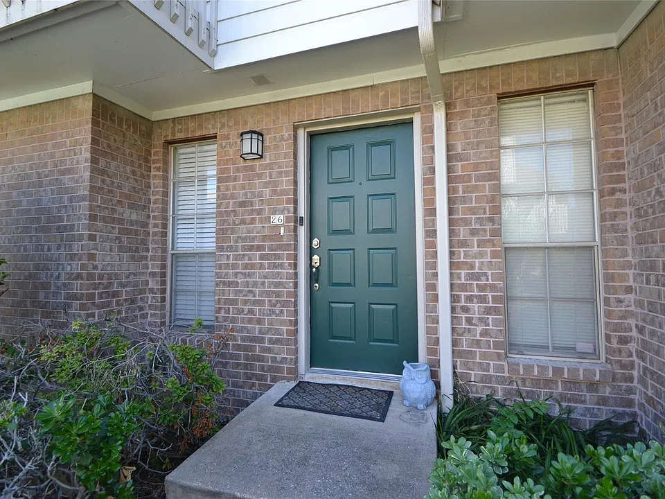 2626 North Blvd #26