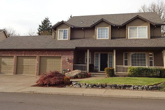 2nd image of 575 Barbary Pl