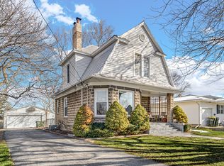 101 E 2nd St, Genoa, IL 60135