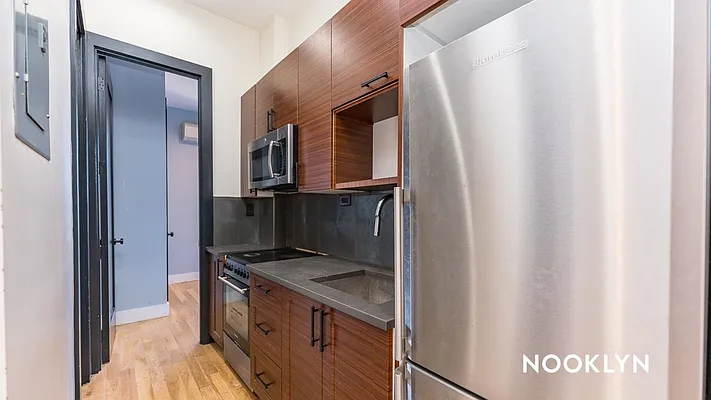 Rented by Nooklyn NYC LLC | media 25