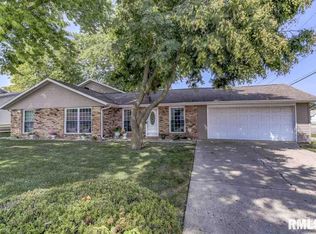 2129 Stonehenge Rd, Springfield, IL 62702