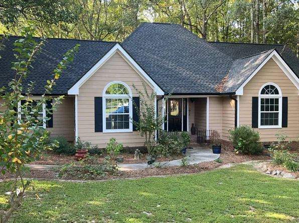 128 Ashwood Dr, Winder, GA 30680