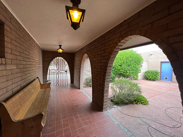 1528 Camino Cerrito SE — Photo 7