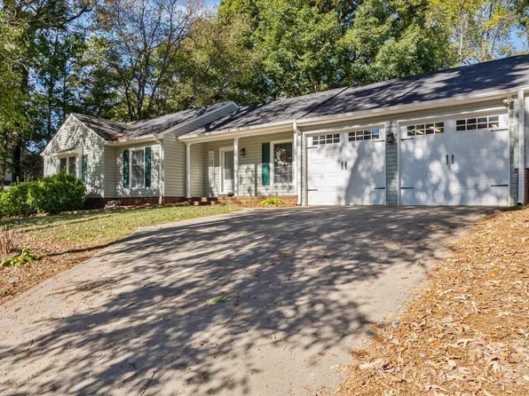 520 Forest Ln, Belmont, NC 28012