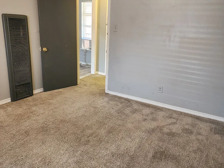 900 N Marsalis Ave — Photo 13