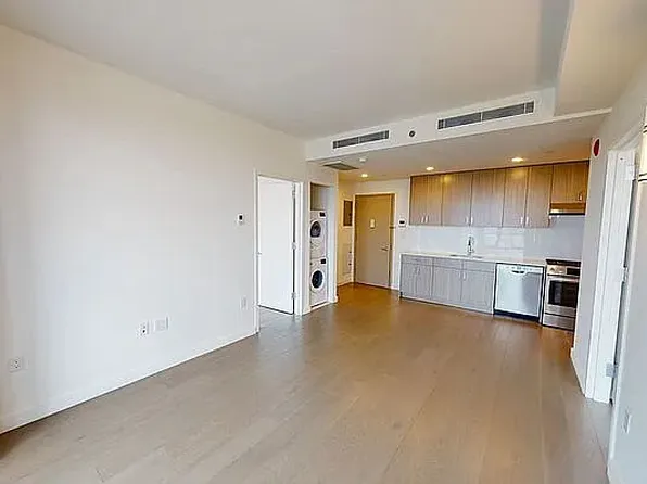 88-08 Justice Avenue image 7 of 17