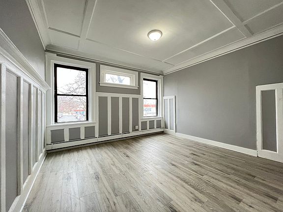 3rd image of 95 Parker St APT 4