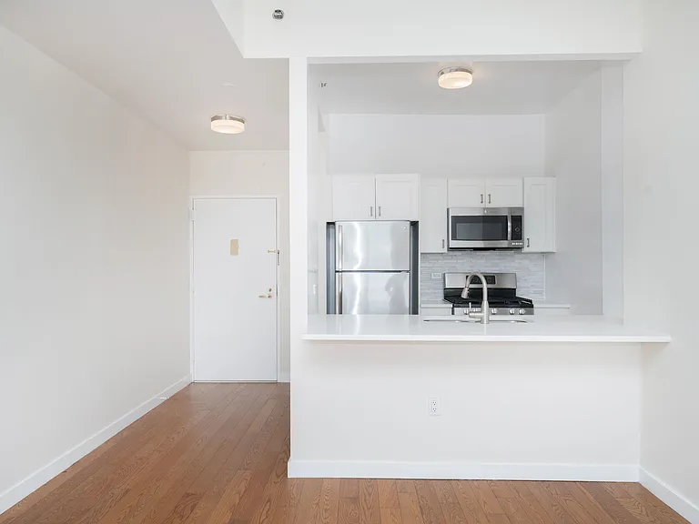 75-25 153rd St #551 — Photo 5