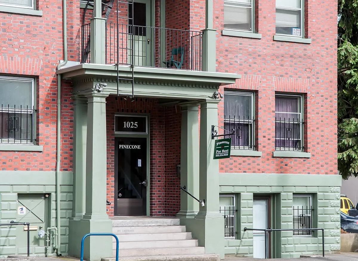 Building Photo - Pinecone Apartments