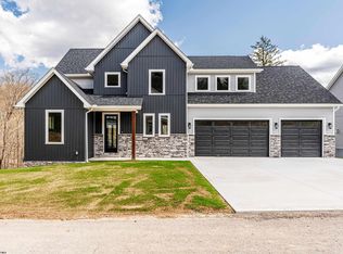 210 Farm Brook Ln, Morgantown, WV 26505