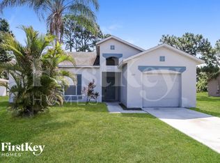 1221 Schumann Dr, Sebastian, FL 32958