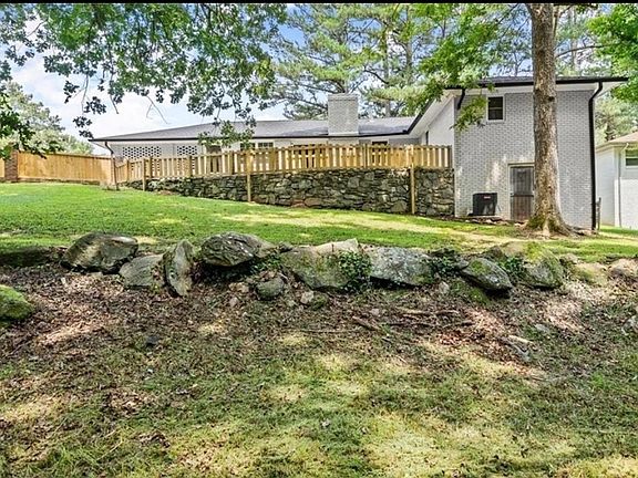 4th image of 1879 King George Ln SW