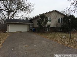10020 36th Pl N, Plymouth, MN 55441