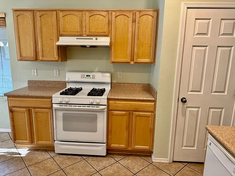 4809 S Dory Trl — Photo 6