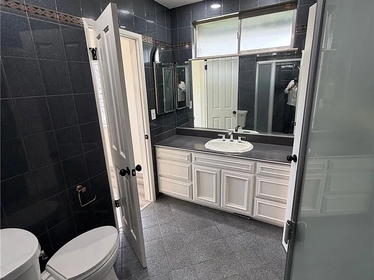 5301 Dubois Ave — Photo 13