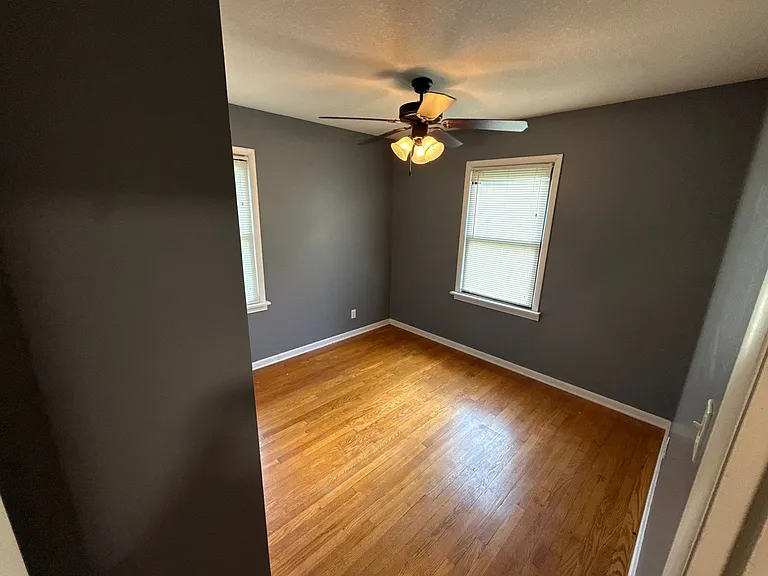 1200 NE 67th Pl — Photo 8