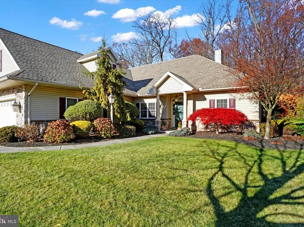 873 Meadow Ct, York, PA 17402