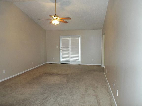3rd image of 109 Olympic Ct