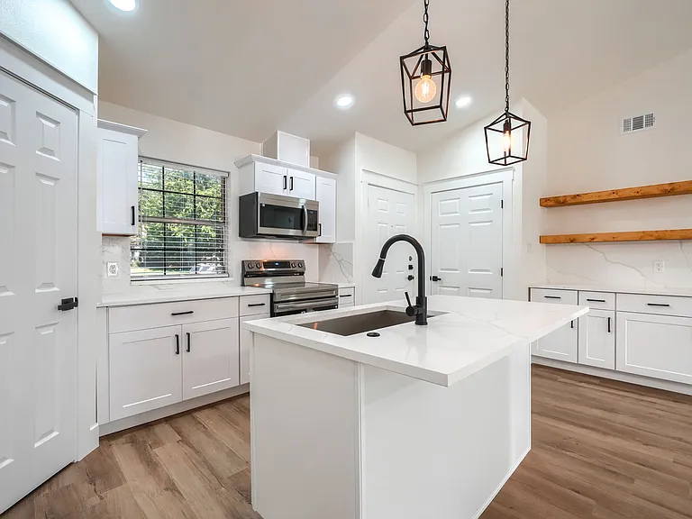 7009 Moss Rose Ct — Photo 5