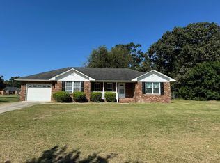 3420 Valencia Dr, Dalzell, SC 29040