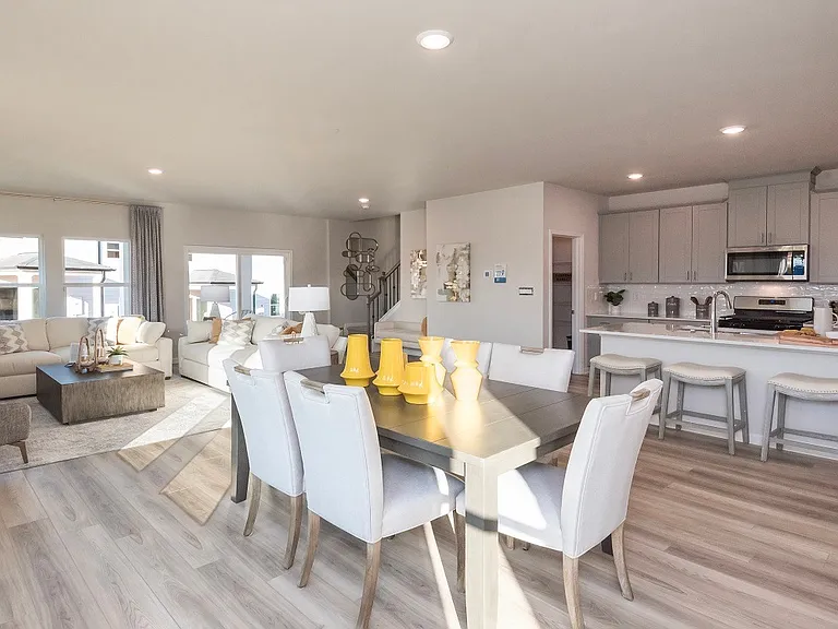 745 Gabby Point — Photo 3