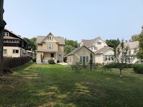 Back of house/ back yard