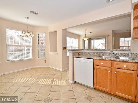 3rd image of 5608 Willoughby Newton Dr Unit 23