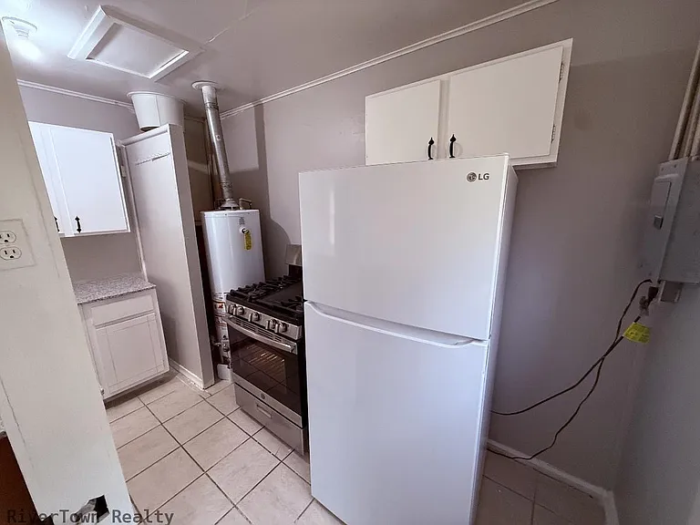 3300 Baskin St — Photo 5